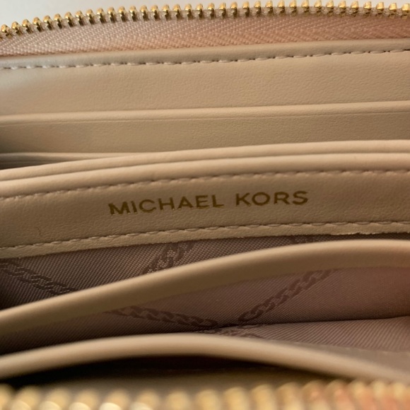 Michael Kors coin/card case Gold pebbled leather - Picture 6 of 7